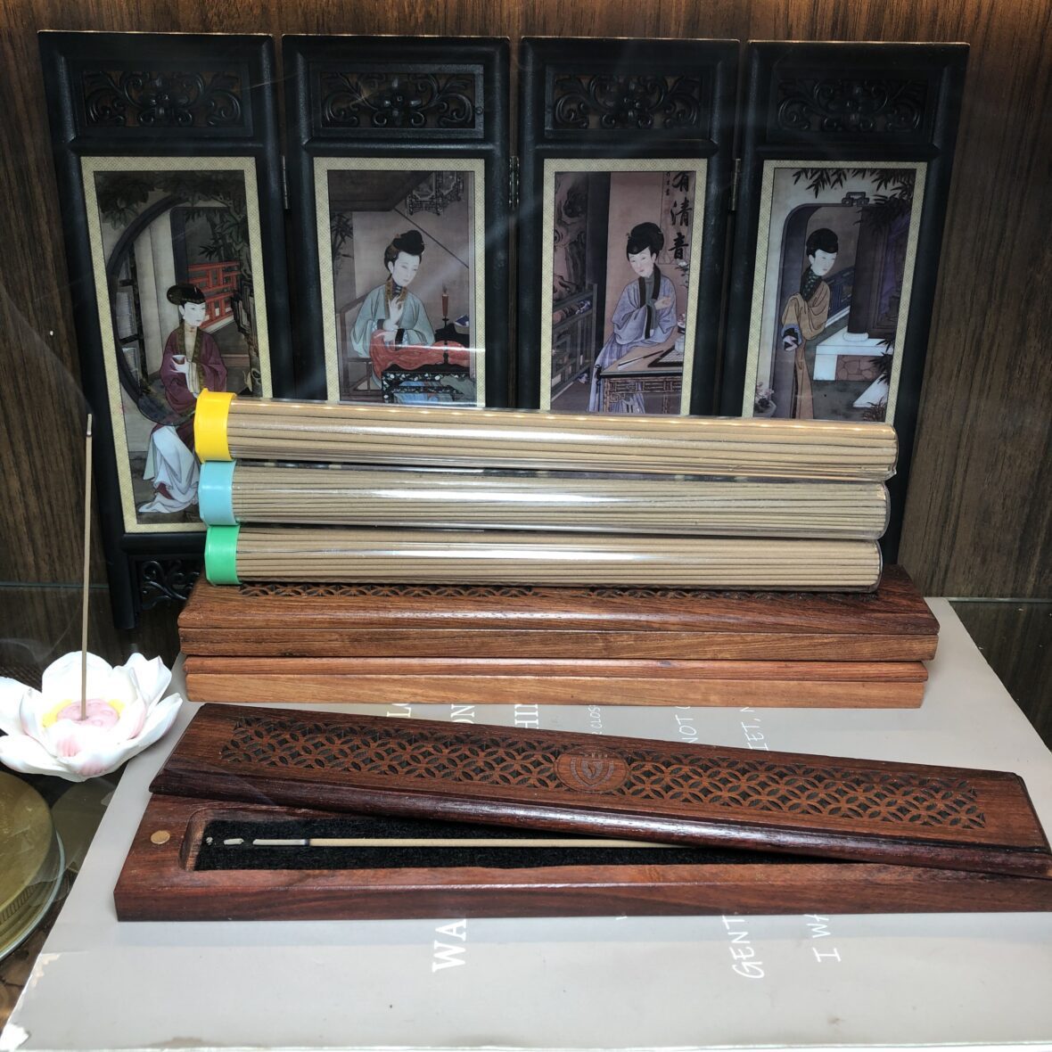 Vòng trầm hương từ thiên nhiên - Ngọc Trầm Hương