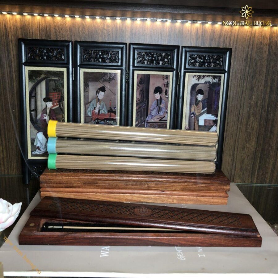 Vòng trầm hương từ thiên nhiên - Ngọc Trầm Hương Vòng trầm hương từ thiên nhiên - Ngọc Trầm Hương