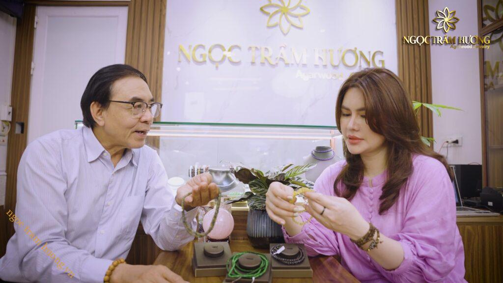 Vòng trầm hương từ thiên nhiên - Ngọc Trầm Hương Chọn trang sức phong thủy chính xác với từng người