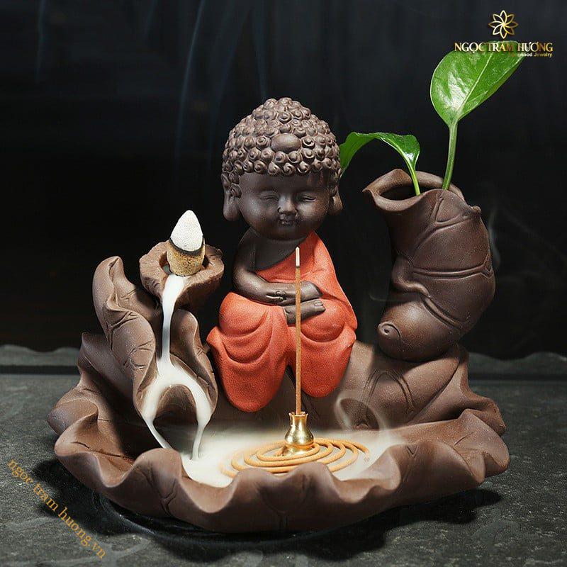 Vòng trầm hương từ thiên nhiên - Ngọc Trầm Hương Thác khói trầm hương