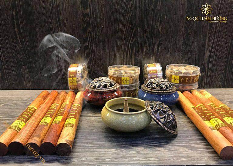 Vòng trầm hương từ thiên nhiên - Ngọc Trầm Hương Vòng trầm hương từ thiên nhiên - Ngọc Trầm Hương