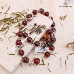 Vòng tay đá marnet mix charm bạc