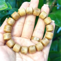 Vòng trầm banh Indo 12 li tự nhiên (vuông) (4)