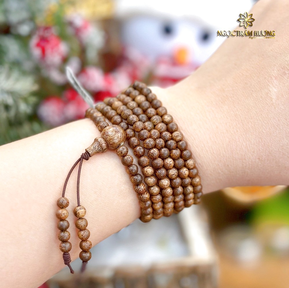 Chuỗi trầm hương tốc vườn 4 li 216 hạt Chuỗi trầm hương tốc vườn 4 li 216 hạt