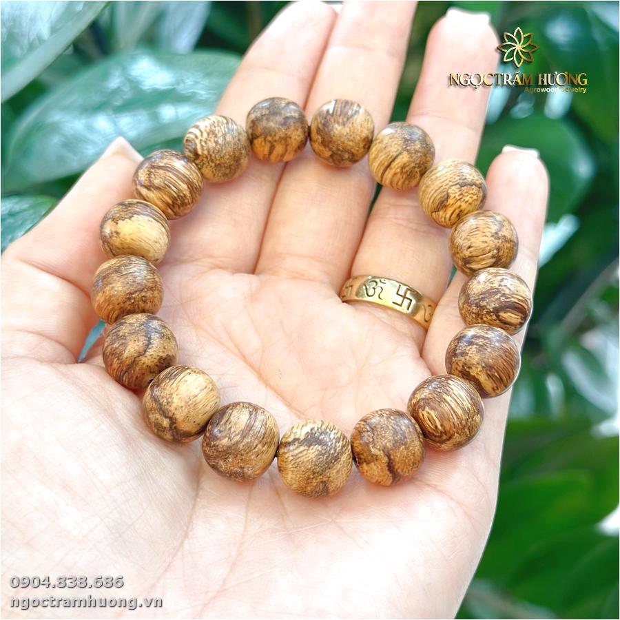 Vòng trầm tốc kiến malai 12 li (2)