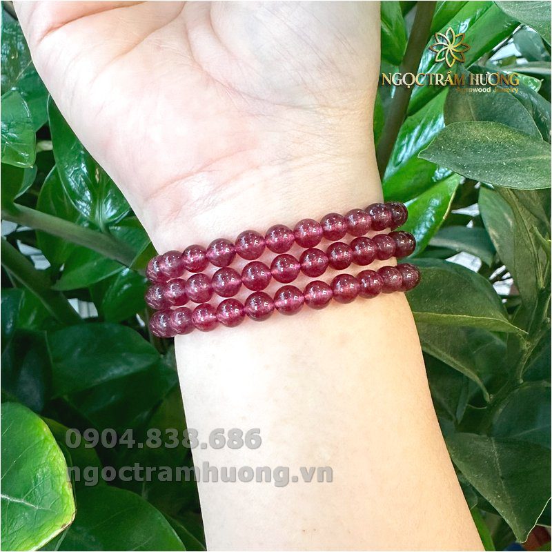 Vòng trầm hương từ thiên nhiên - Ngọc Trầm Hương Chuỗi thạch anh dâu hồng 6 li
